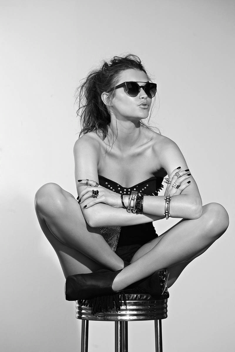 Sassy girls in Lomé — step in, relax, and chat live