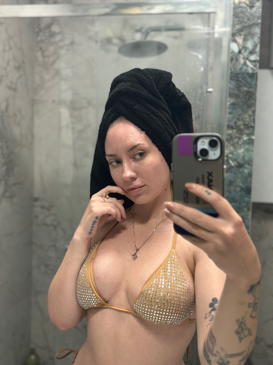 Nude girl KateV in Lomé