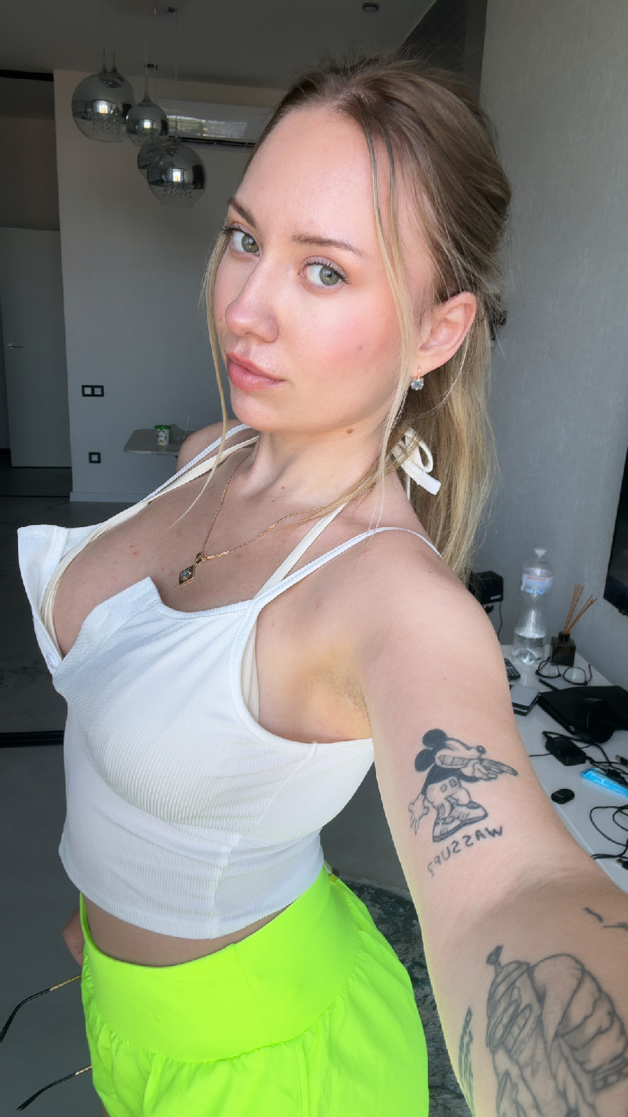 KateV in her underwear in Lomé