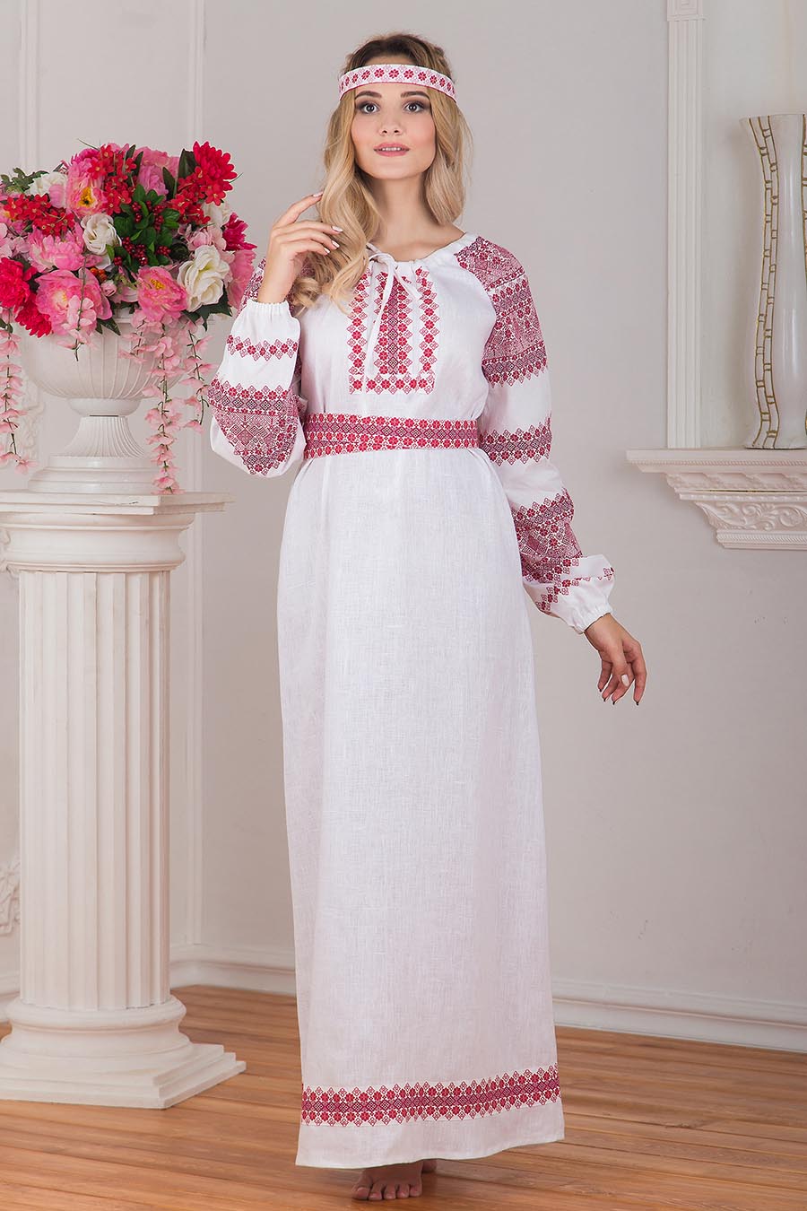 A playful frame from Women in Slavic costumes — online in Lomé