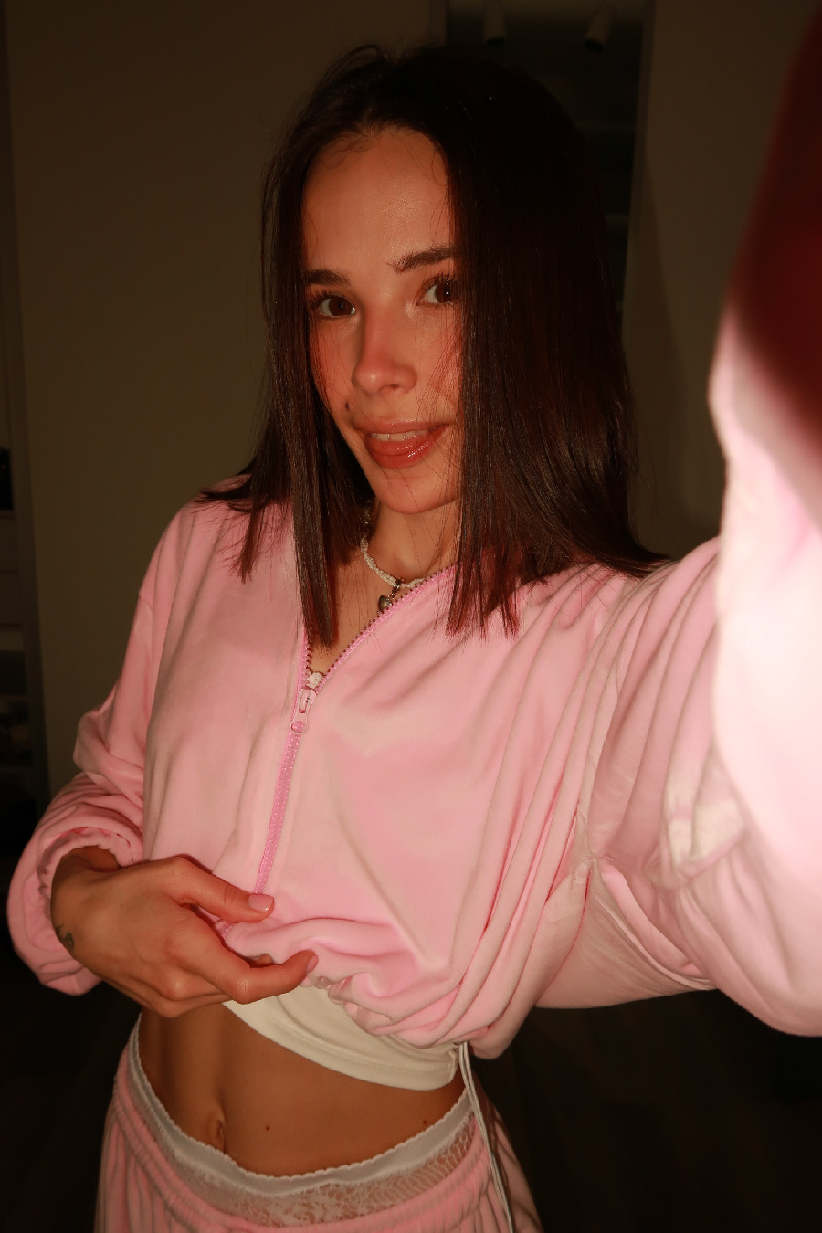 Tina brings the glow — live moments in Lomé